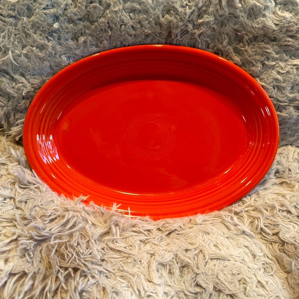 Fiestaware plater/plate in discontinued poppy